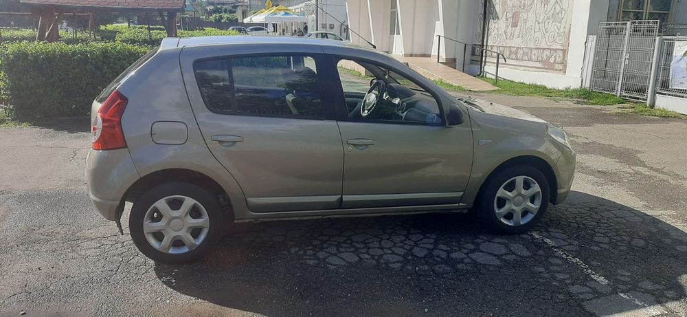 DACIA Sandero 2009 — imagine 3