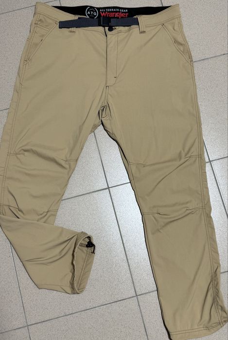 Pantaloni Wrangler ATG pentru trekking