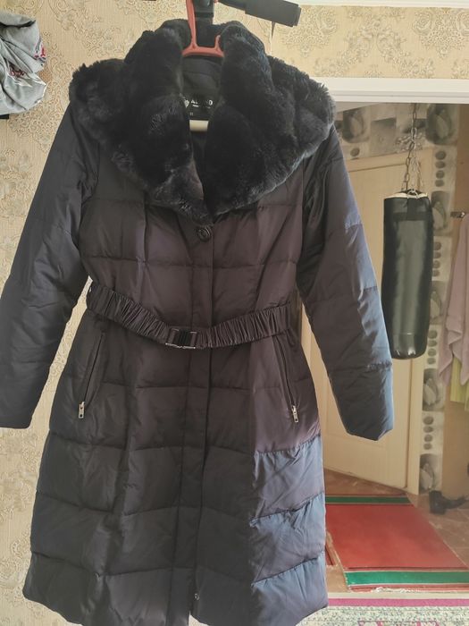 Продам зимний пуховик