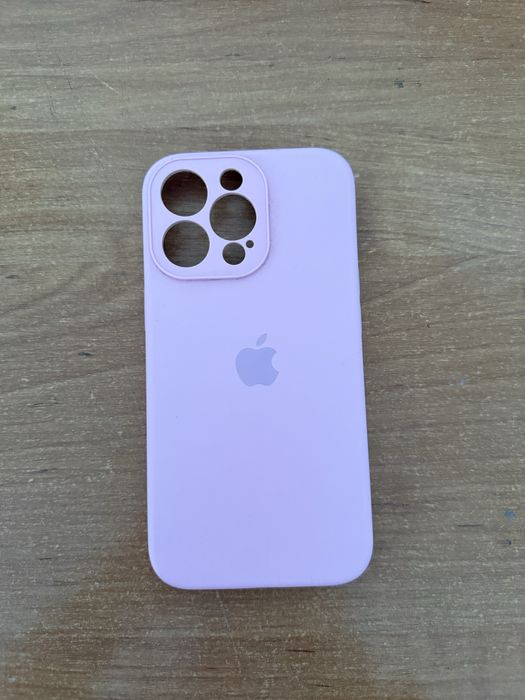 Чехолы для iPhone 13 pro