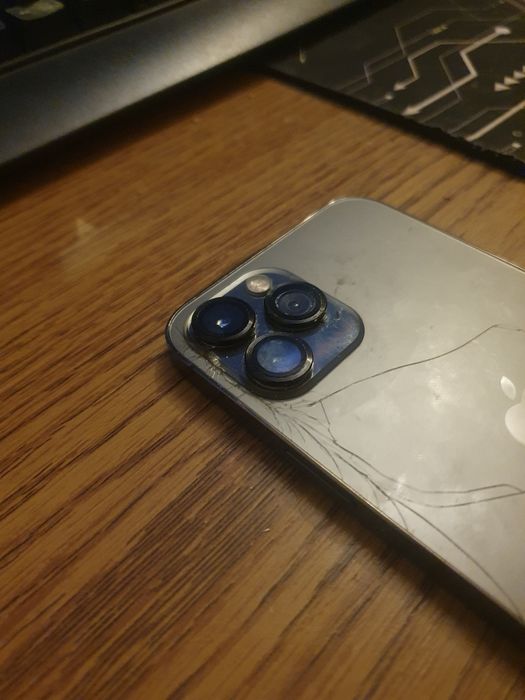 Iphone 12 pro max vând sau schimb