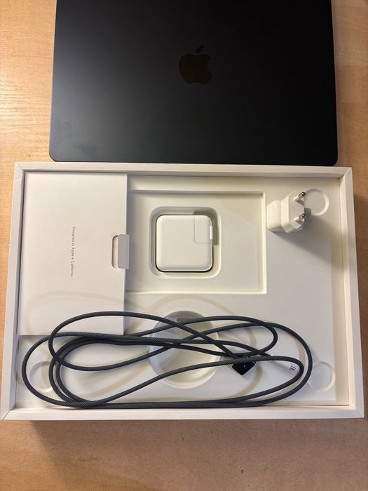 Продается MacBook Air 13, m3