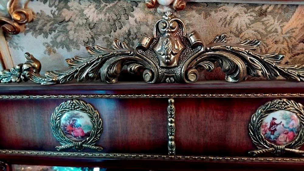 Уникално огледало венециански мотиви!