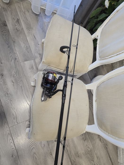 Компкект Шаранджийски пръчки 10фт с макъри и калъф нови Соник