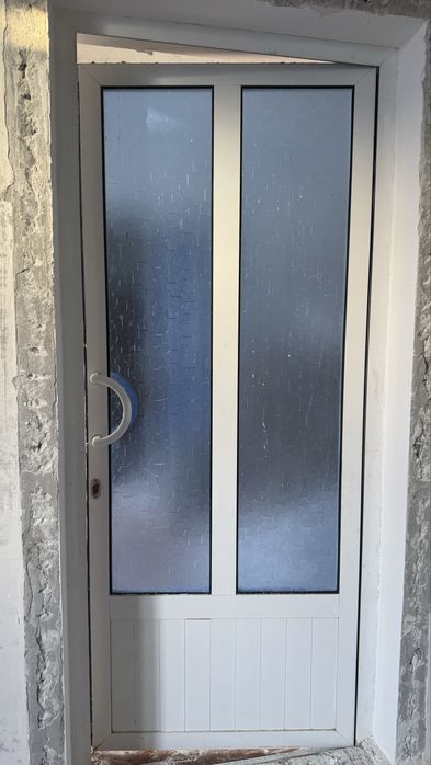 Akfa eshik derazalar sotiladi