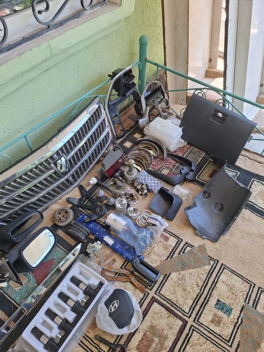 Запчасти авто новые разные