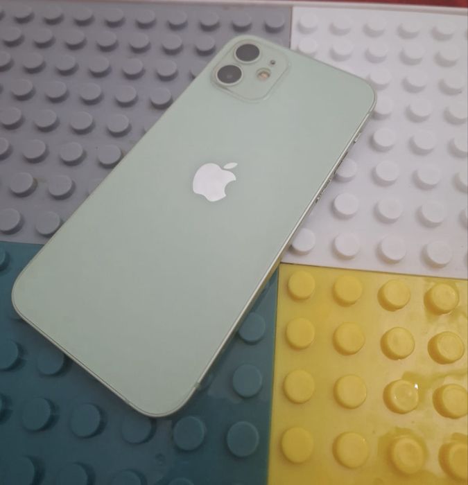 Iphone 12 б/у, в отличном состоянии!