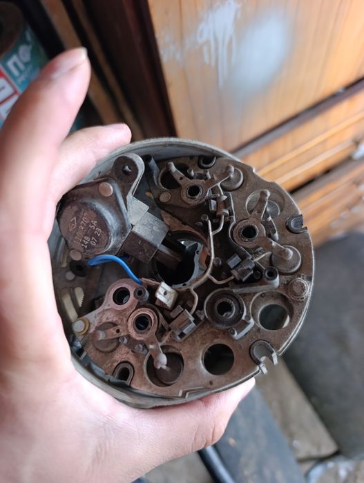 Продам генератор ваз