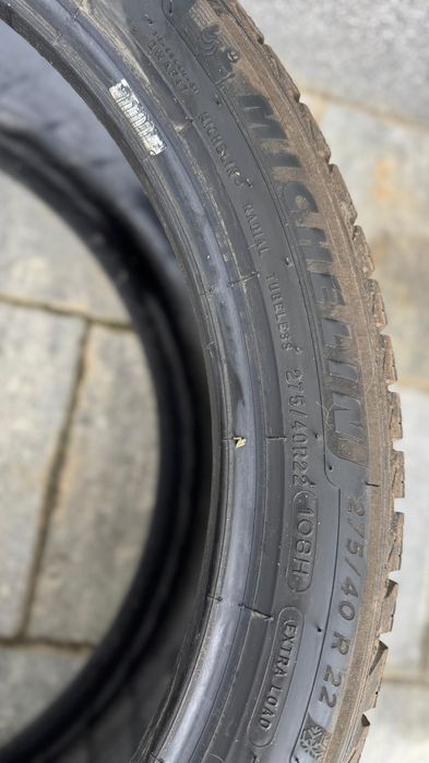 Michelin x-ice 275/40R22