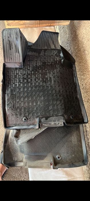 Коврик на кио рио