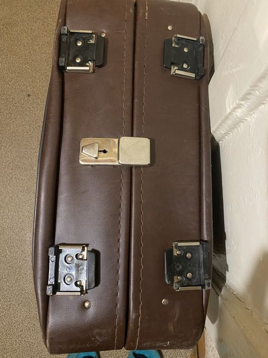 Продам чемодан 60х42х18