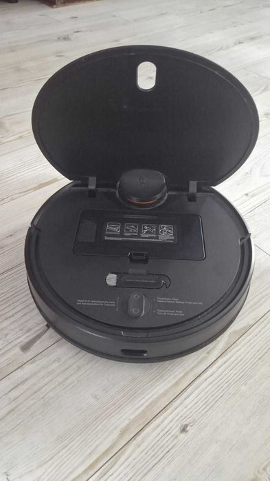 Robot Aspirator cu Functie de Spalare Xiaomi Mi Robot Vacuum-Mop Pro - Folosit Putin