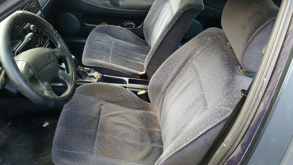 Volkswagen Passat B4 на части