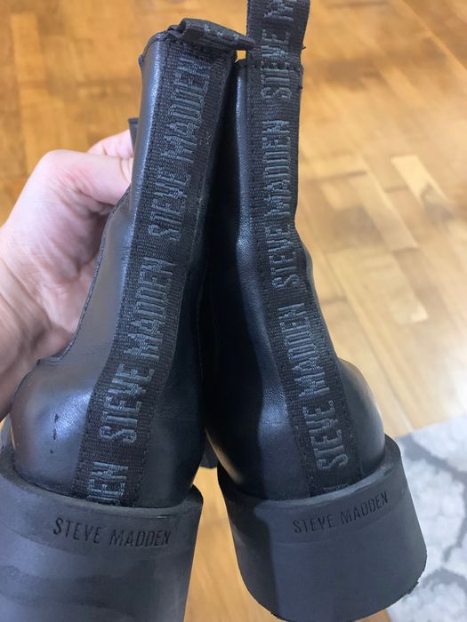 Steve Madden marines 39