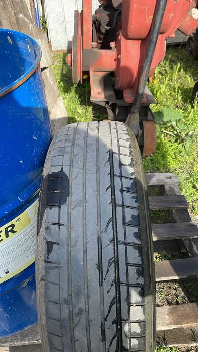 Продам комплект шин