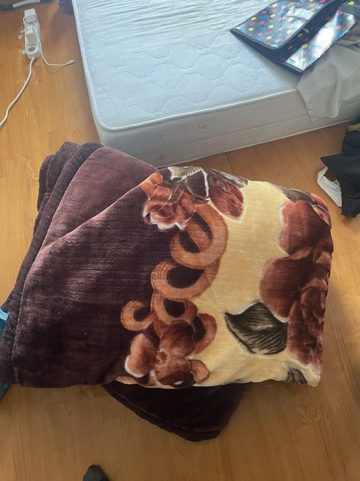 двуспальное одеяло