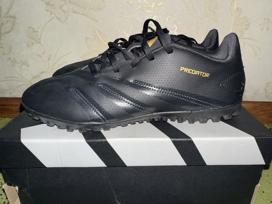 Бутсы Adidas Predator
