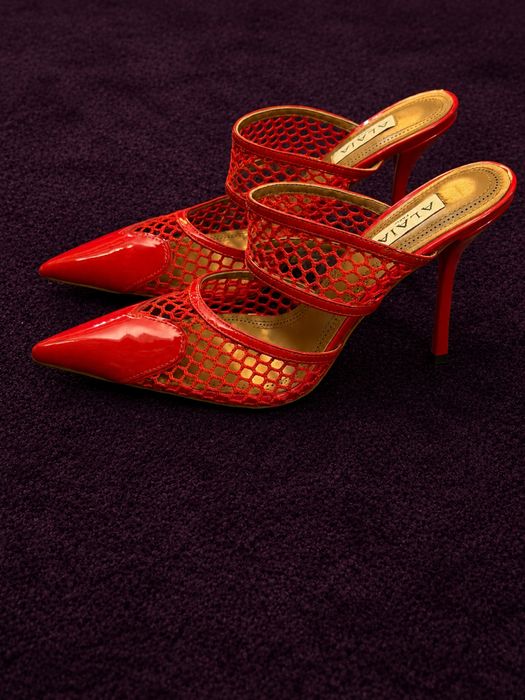 Налични чехли Alaïa