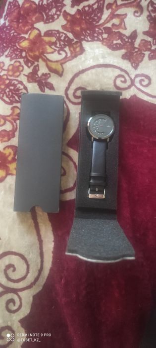 Новый часы подарили