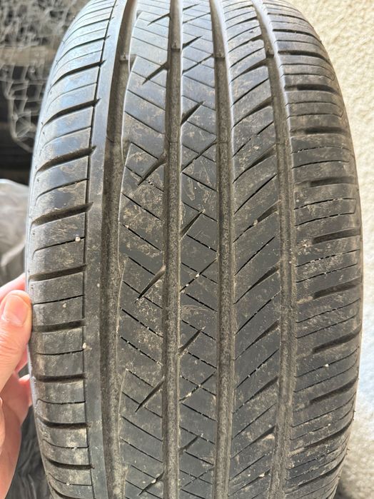Все сезонни Гуми 215/55/17