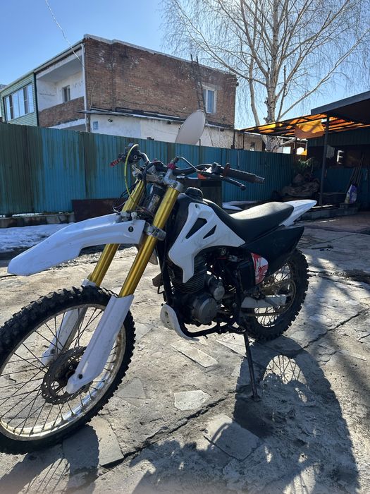 Продам мотоцикл 06