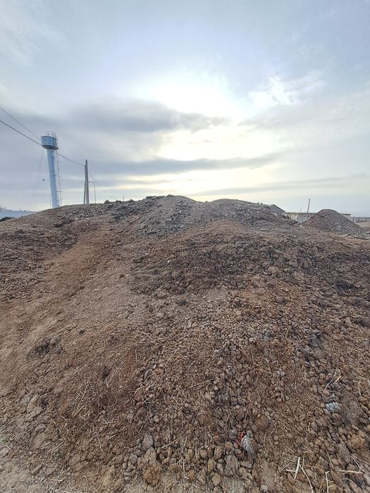 Навоз  сатылады.