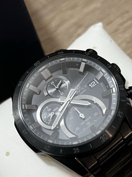Часовник casio edifice