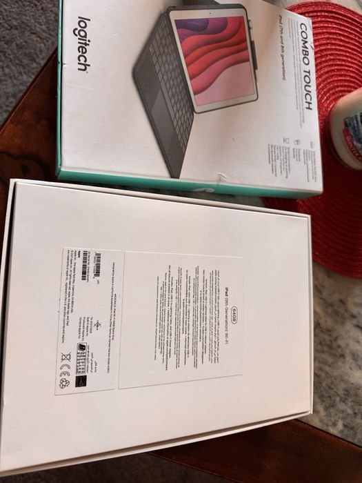 Ipad gen 9 + logitech combo touch