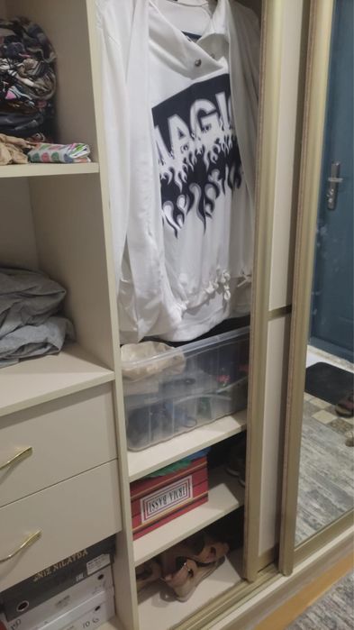 Продам шкаф купе