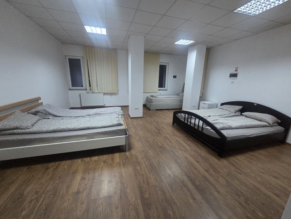 Camere pentru muncitori de inchiriat