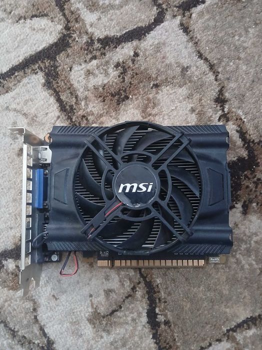 Vand sursa si placa video