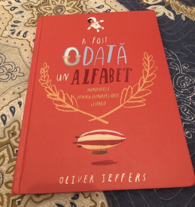 Carte alfabet pt copii