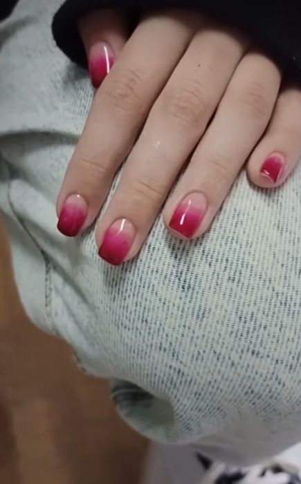 Маникюр и педикюр