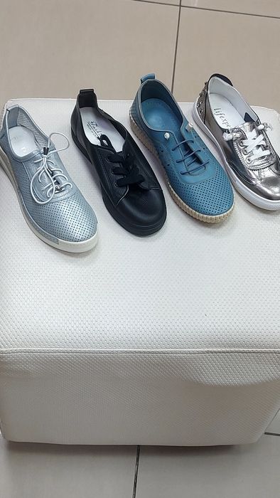 Продам оптом и в розницу женскую обувь