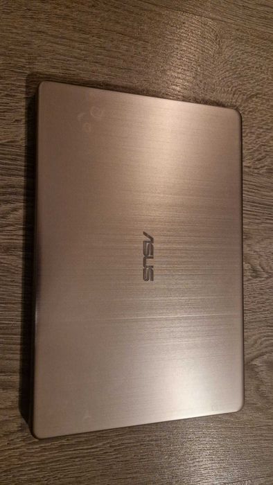 Vand 2 Laptop Asus S510U su Asus X542U ambele cu i5 Gen 8