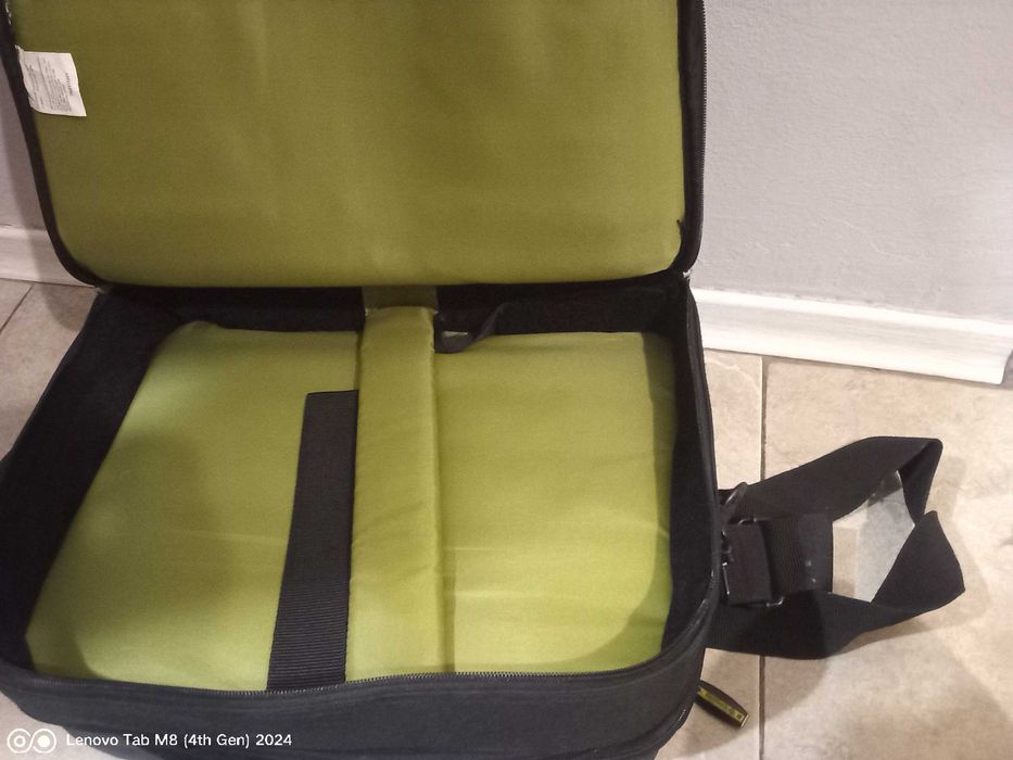 Spectrolite Чанта за 17 инча лаптоп с разширение в черен цвят