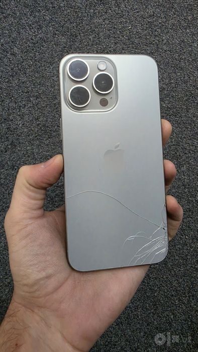 Arzonga original iPhone 15 Pro Max 256gb