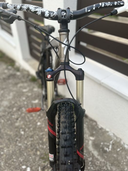 bicicleta hardtail specialized