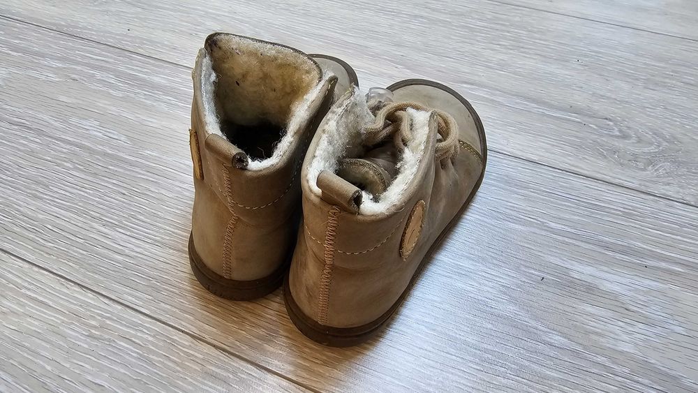 Ghete Barefoot iarna Tikki piele naturala imblanite nr 28 + ghete Reserved imblanite nr 27