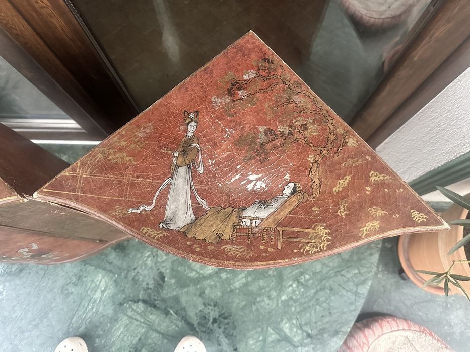 comode decorative de inspirație chinoiserie