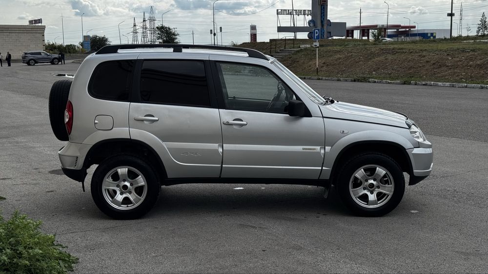 Chevrolet Niva 2013 года