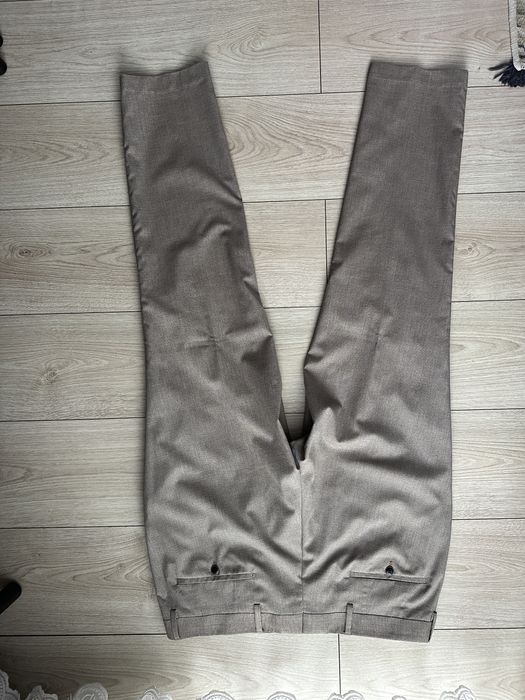 Мъжки костюм кафяво-бежов