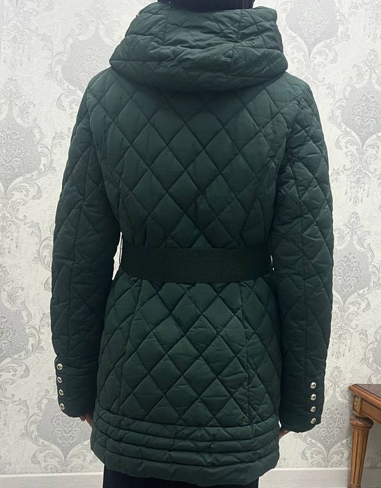 Продам женскую куртку