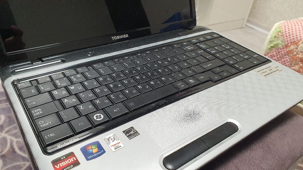 Ноутбук Toshiba Satellite L750D-112