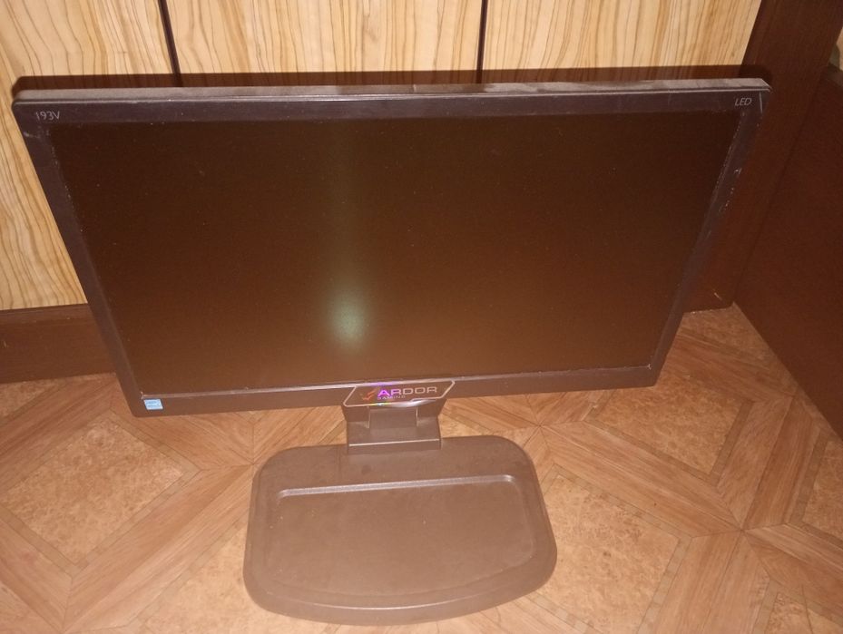 Монитор Philips 60гц