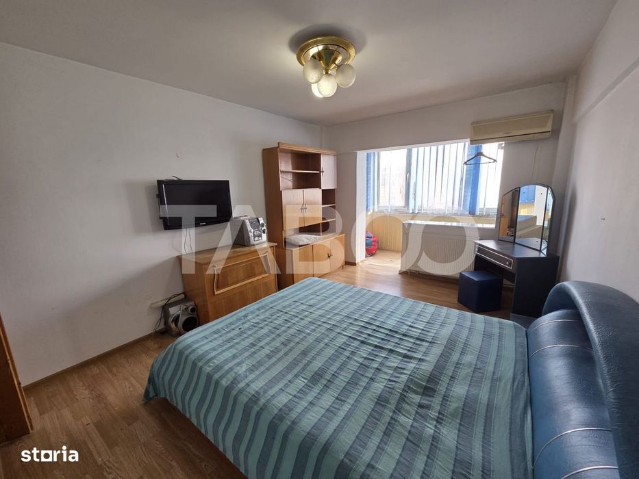 Apartament 3 camere 90 mp 2 balcoane zona Bulevardul Unirii
