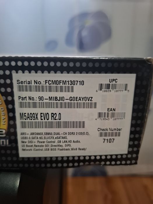 Vand placa de baza Asus m5a99x evo r2 + processor and fx 8300 3.3ghz