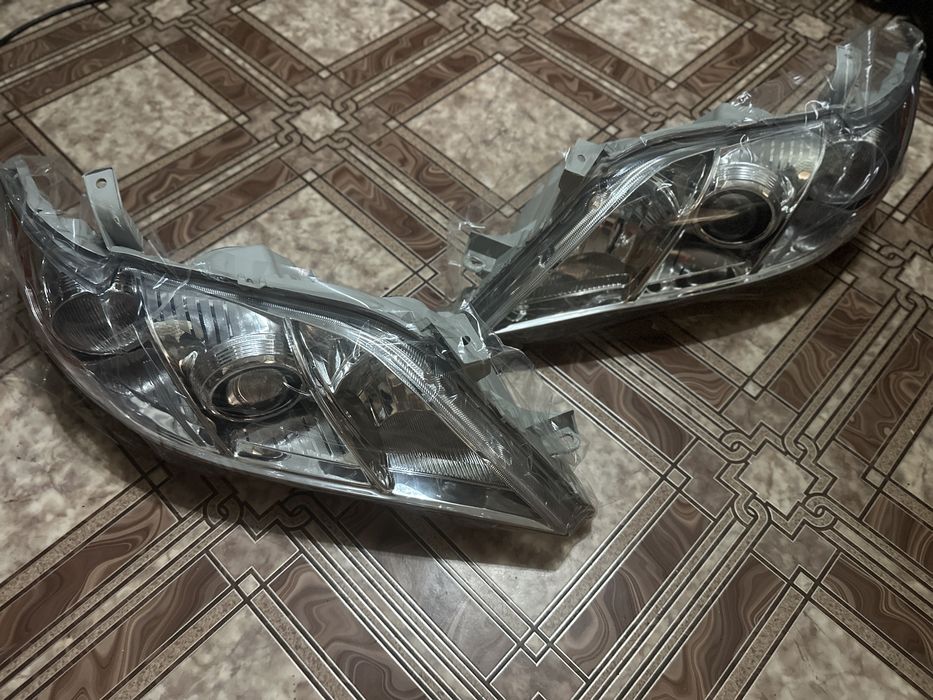 Продам фары Камри 40