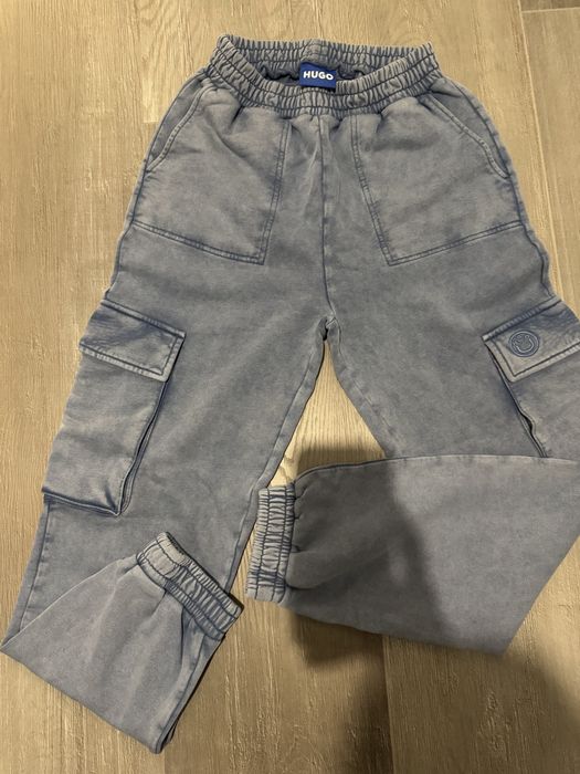 Дамско спортно долнище Hugo оригинално ново размер S