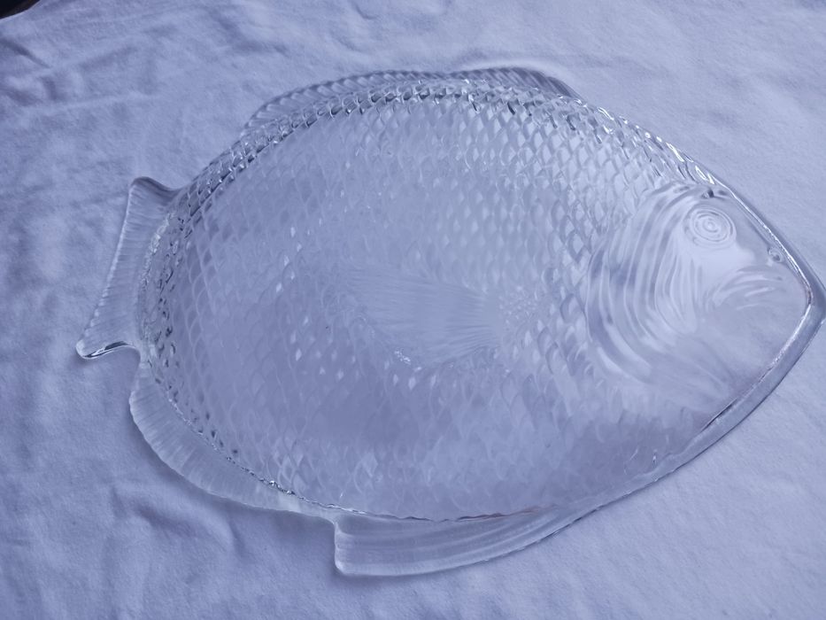 Tăviăță pește din sticlă rezistentă la foc